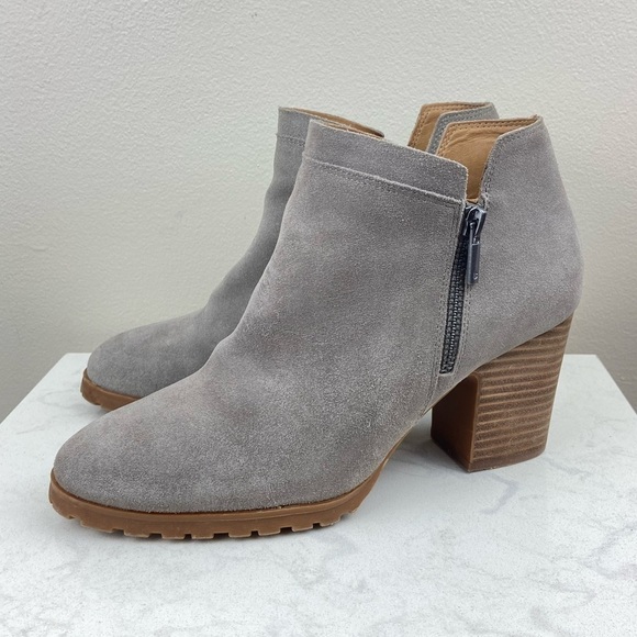 LUCKY BRAND Noryn Suede Chunky Zip Ankle Booties 9 - Picture 1 of 15